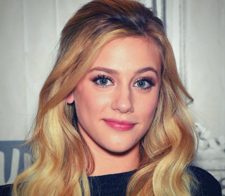 Lili Reinhart Wiki, Bio, Age, Height, Boyfriend, Family, Net Worth