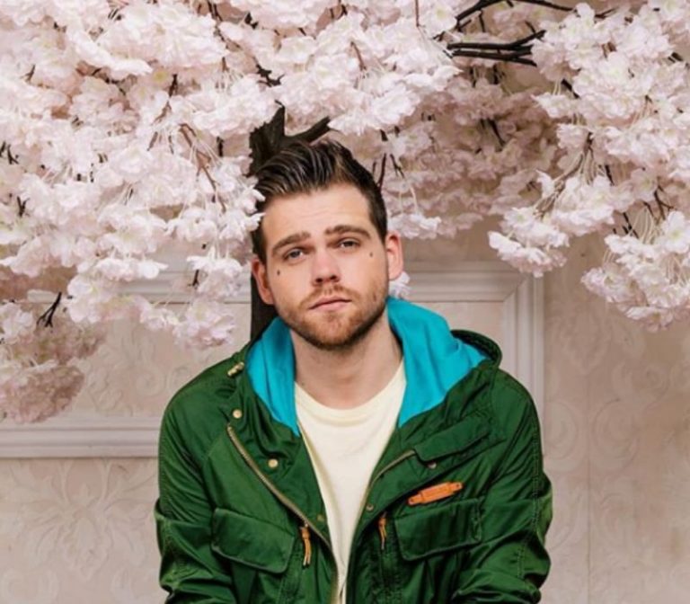 Elijah Daniel Wiki, Age, Height, Bio, Husband, Net Worth