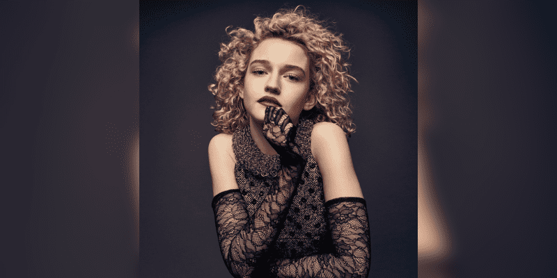 Julia Garner