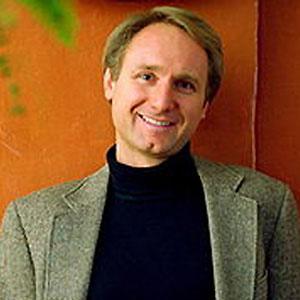 Dan Brown